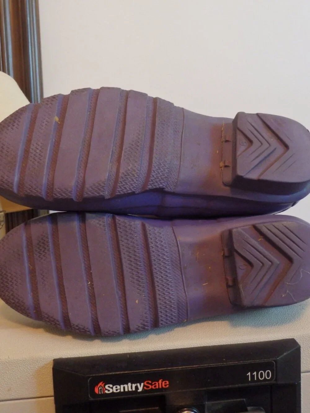 Genuine HUNTER tall PURPLE rain boots Wellies US woman 9  GUC